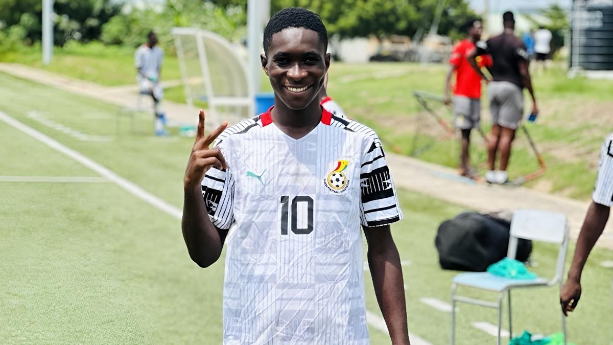 Fenerbah�e TFF'ye bildirdi! Daniel Asante Amoh'u kadrosuna katt�