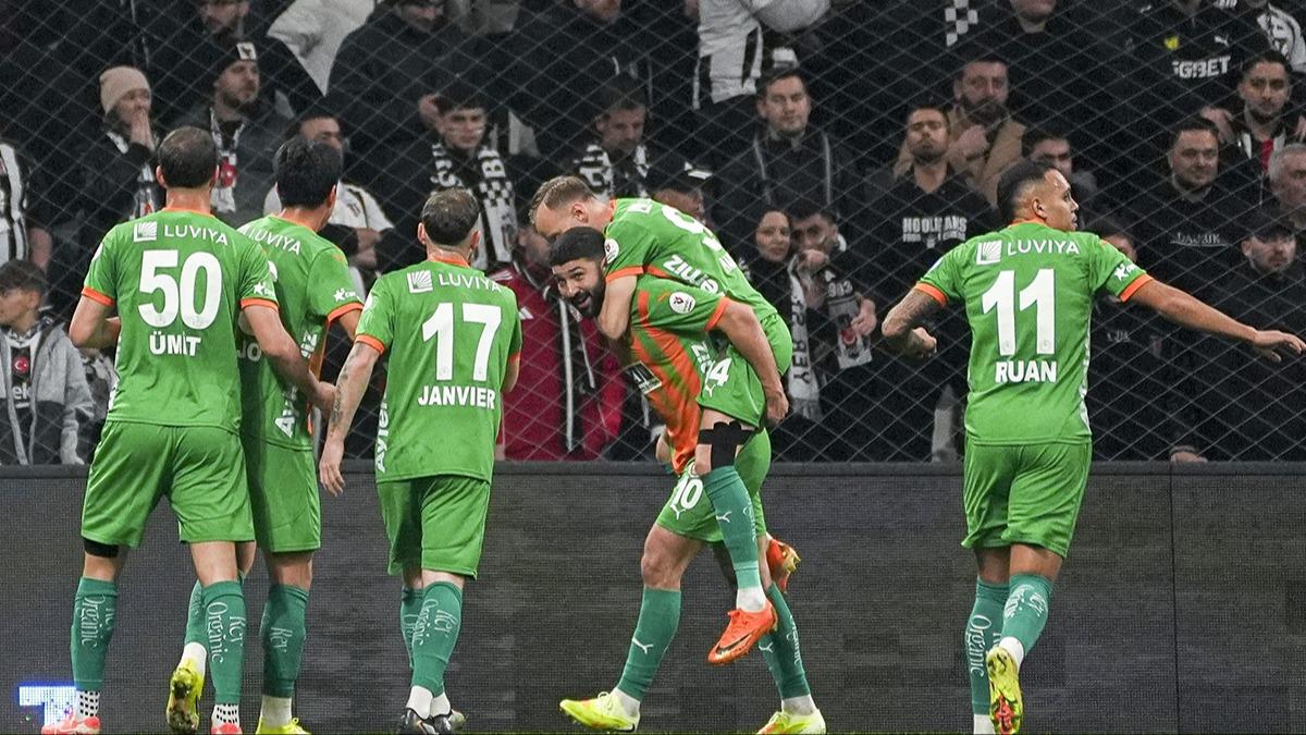 G�ven Yal��n, Be�ikta�'a kar�� durdurulam�yor