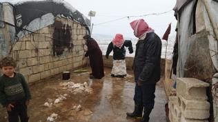 �dlib'te �ad�r kamplardan felaket: 300 aile selden etkilendi