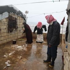 �dlib'te �ad�r kamplardan felaket: 300 aile selden etkilendi