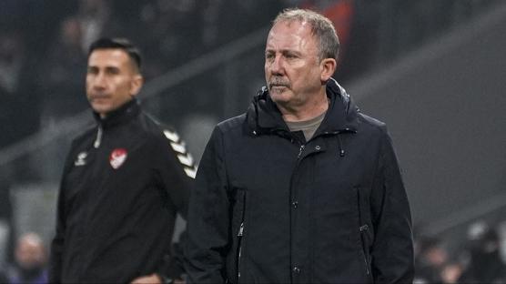 Sergen Yal��n'dan hakem isyan�!