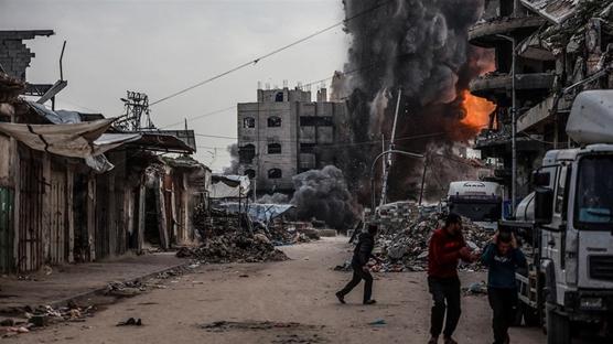 Soyk�r�mc� �srail, Gazze'ye sald�rd�: 1 �ocuk hayat�n� kaybetti