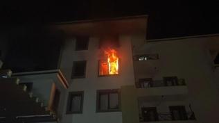 Annesine k�z�p daireyi ate�e verdi! 2'si �ocuk 10 ki�i hastanelik oldu