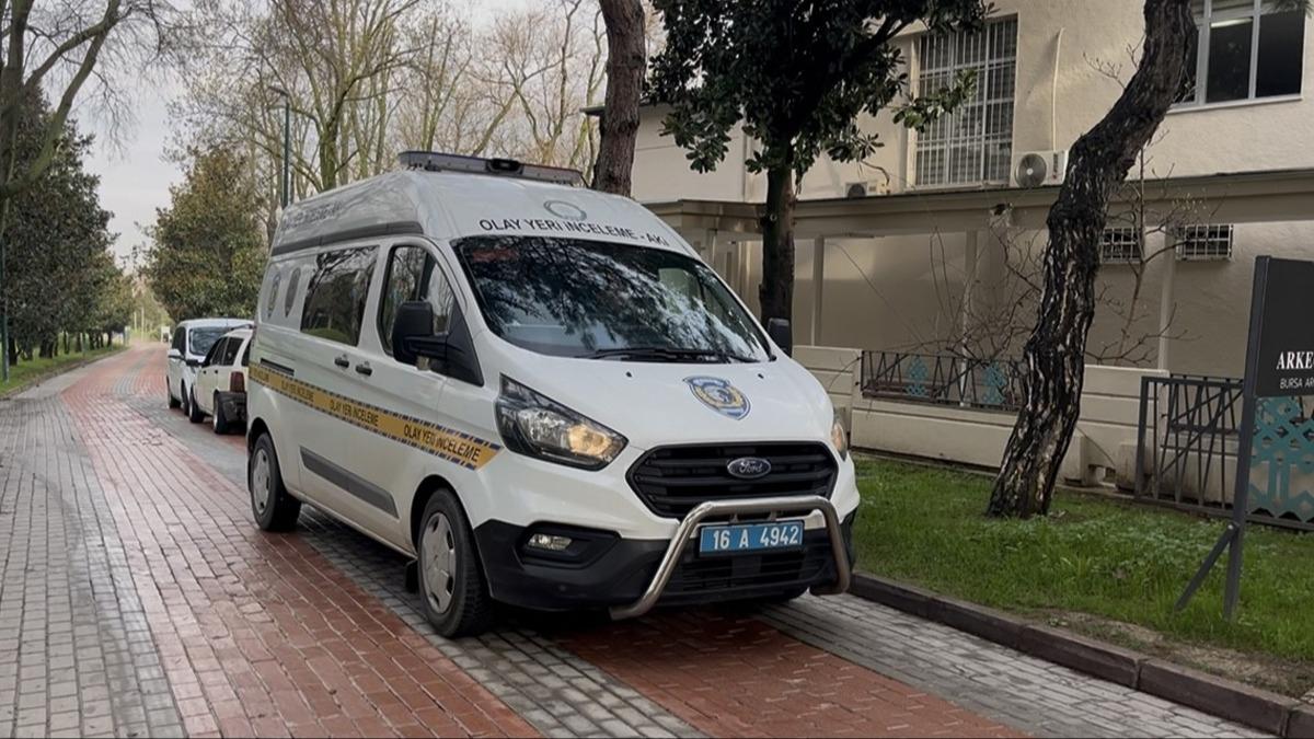 M�zeye getirdi ortal�k kar��t�