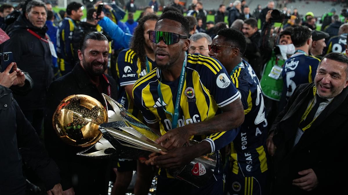 ��te Jhon Duran'�n Fenerbah�e karnesi