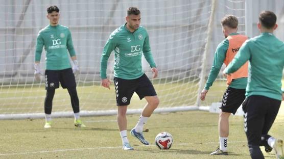 Konyaspor'da Alanyaspor haz�rl�klar� ba�lad�