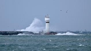 Meteorolojiden denizler i�in f�rt�na uyar�s�