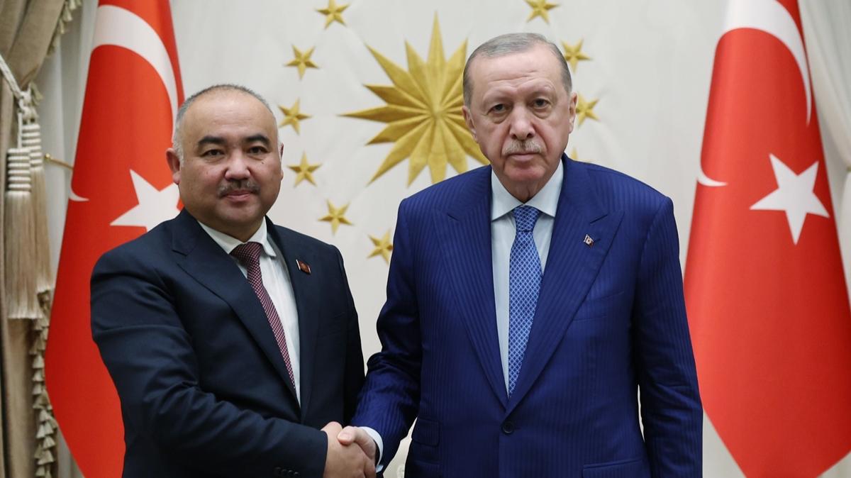 Cumhurba�kan� Erdo�an K�rg�zistan Meclis Ba�kan� Turgunbek uulu'yu kabul etti