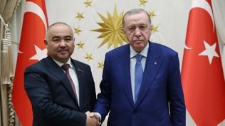 Cumhurba�kan� Erdo�an K�rg�zistan Meclis Ba�kan� Turgunbek uulu'yu kabul etti