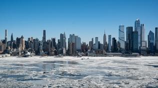 New York'ta a��r� so�uktan 18 ki�i �ld�