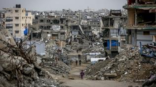 Soyk�r�mc� �srail ate�kesi hi�e sayd�: Gazze'de 4 �ehit