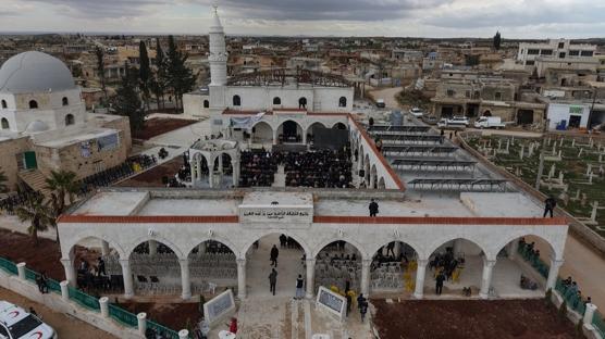 T�rkiye'den Suriye'ye vefa eli: �mer bin Abd�laziz T�rbesi restore edildi