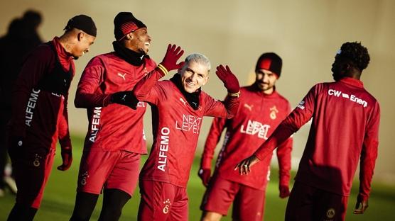 Galatasaray'da Ey�pspor mesaisi ba�lad�