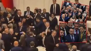 Yeni Bakanlar�n yeminini engellemeye kalkt�lar