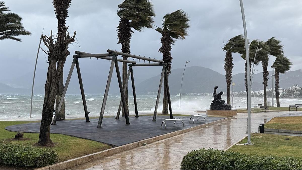 Meteoroloji uyard�: Sa�anak ve f�rt�na geliyor