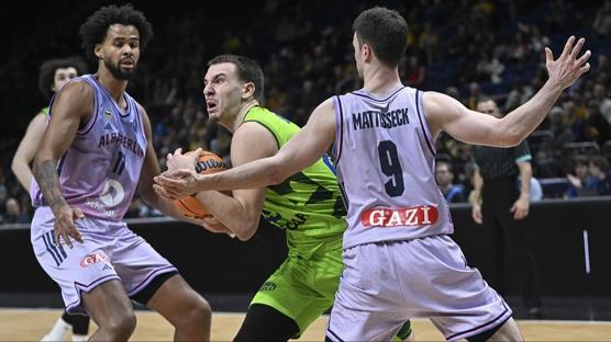 TOFA�, ALBA Berlin deplasman�nda kaybetti