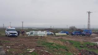 6 g�nd�r kay�pt�: Sulama kanal�nda s�r ortaya ��kt�