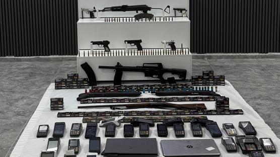 6 ilde tefeci operasyonu: Adreslerden cephanelik ��kt�