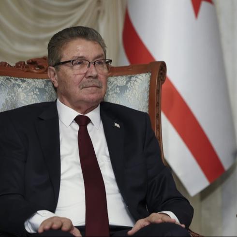 KKTC Ba�bakan� �stel: K�br�s T�rk� yaln�z de�il, T�rkiye her zaman yan�m�zda