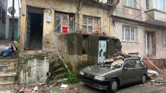 Mahalleyi aya�a kald�ran g�r�lt�: ��ken balkon otomobili ezdi