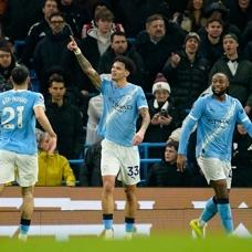 Manchester City zirve takibini 3 goll� galibiyetle s�rd�rd�