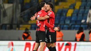 Gen�lerbirli�i'nin konu�u �aykur Rizespor!