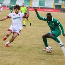 I�d�r FK evinde �mraniyespor ile yeni�emedi