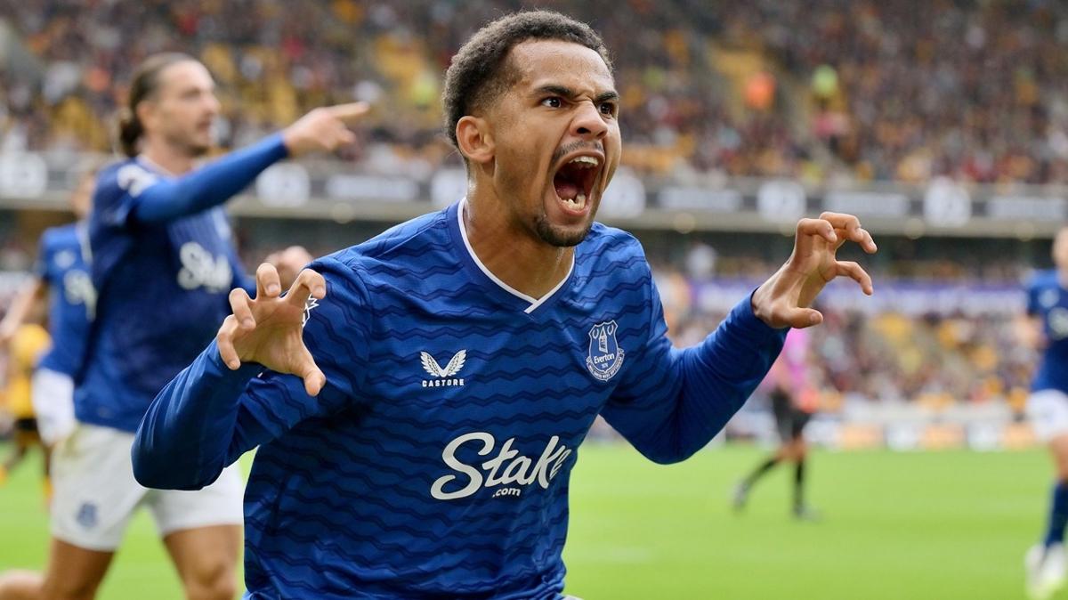 Manchester United, Iliman Ndiaye'yi istiyor