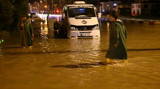 Osmaniye'de şiddetli sağanak