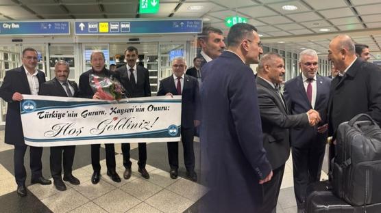 T�rk heyeti Almanya'da heyecanla kar��land�