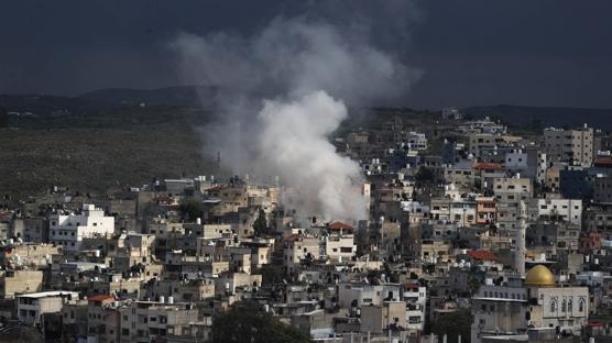 Fetih Hareketi'ne ait ofise sald�r�: Soyk�r�mc� askerler havaya u�urdu