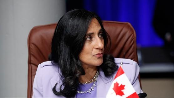 Kanada'dan �ran'e �rejim� bask�s�� Bakan Anand: Aksi takdirde kap�lar� a�mayaca��z