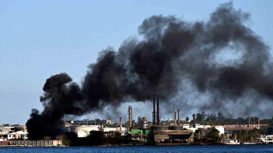 K�ba'daki petrol rafinerisinde yang�n