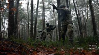 Mehmet�ik'ten Almanya'da g�vde g�sterisi: ��te NATO tatbikat�ndan yeni g�r�nt�ler