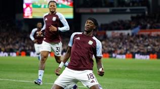 Tammy Abraham �ngiltere'ye golle d�nd�! Aston Villa'da siftah� yapt�