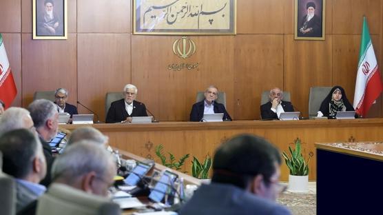 �ran'dan ekonomi itiraf�... 'Toplumumuz yaral�'