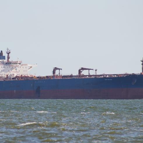 Pasifik'te sular durulmuyor... ABD, bir petrol tankerine daha el koydu