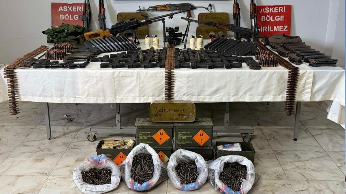 Silopi'de cephanelik gibi ev! Operasyonda silah ve m�himmat ele ge�irildi