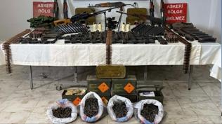 Silopi'de cephanelik gibi ev! Operasyonda silah ve mühimmat ele geçirildi