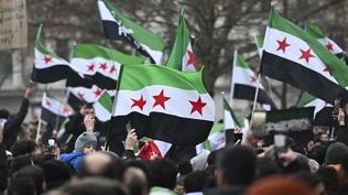 Suriye'den yerel yönetim kararı... Valilerin yetkileri artırıldı