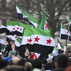 Suriye'den yerel y�netim karar�... Valilerin yetkileri art�r�ld�