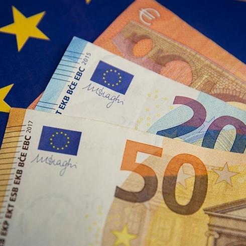 Avrupa'dan ekonomi hamlesi... Avronun rol� g��lendirilecek