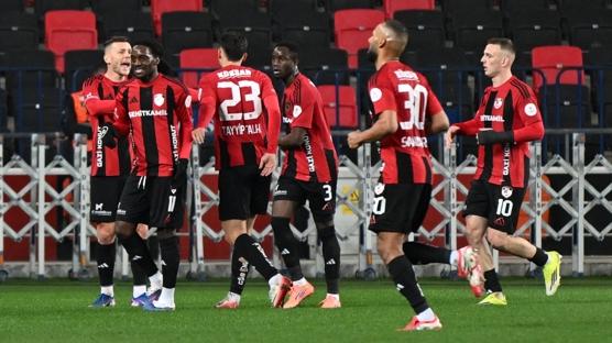 Gaziantep FK, ligde istikrarsız