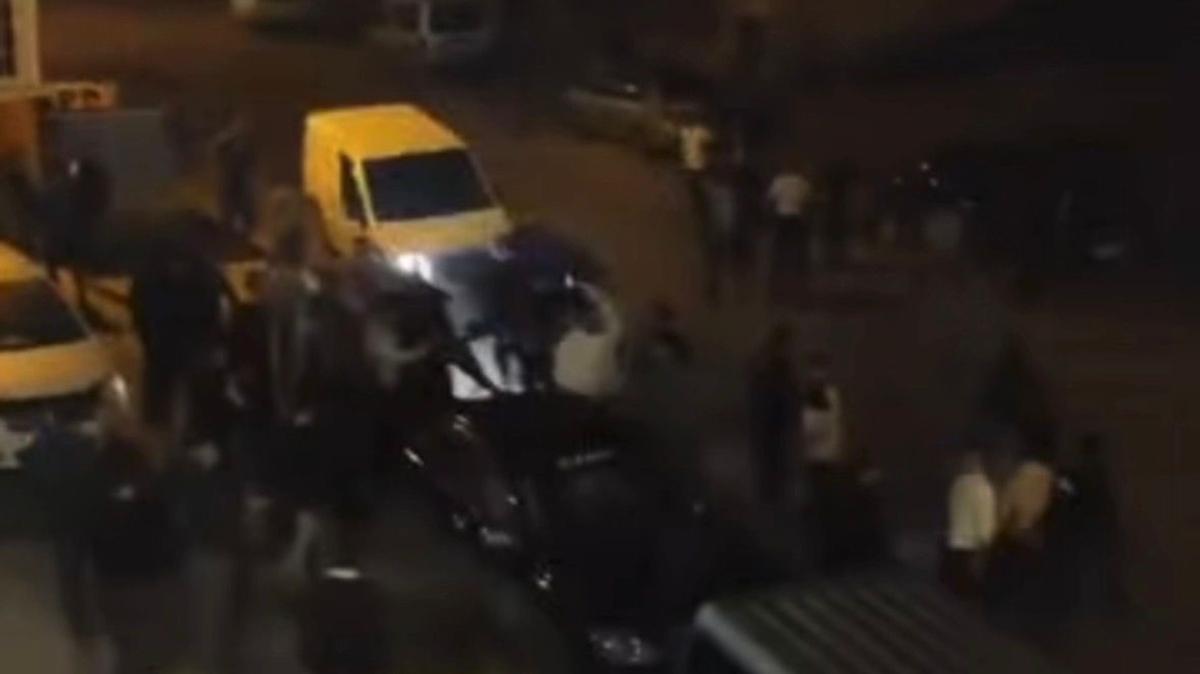 Kavgaya dald� insanlar� ezdi