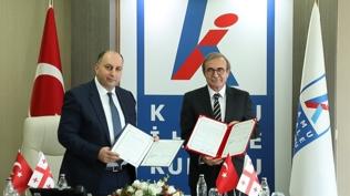 Kamu al�mlar�nda i�birli�i anla�mas�! T�rkiye ile G�rcistan alt�na imzalar�n� att�