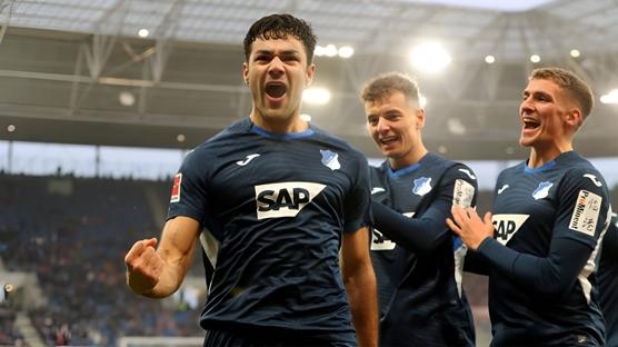 Ozan Kabak'a �talya'dan yak�n takip