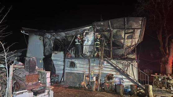 Kar� koca yanarak hayat�n� kaybetti