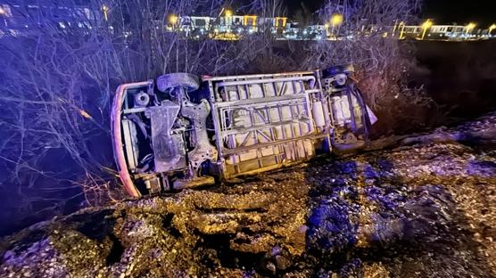 Düzce'de midibüs otomobille çarpıştı: 5 yaralı