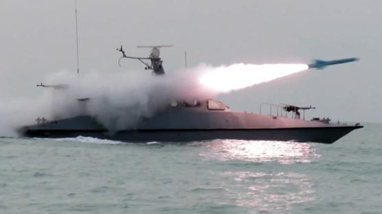 İran'dan gövde gösterisi