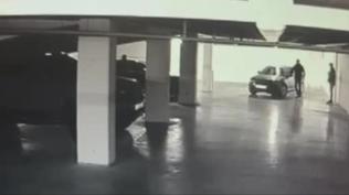 �stanbul'da otoparktaki ara�lardan 30 milyon dolar �al�nd��� iddias�na ili�kin 11 zanl� adliyede